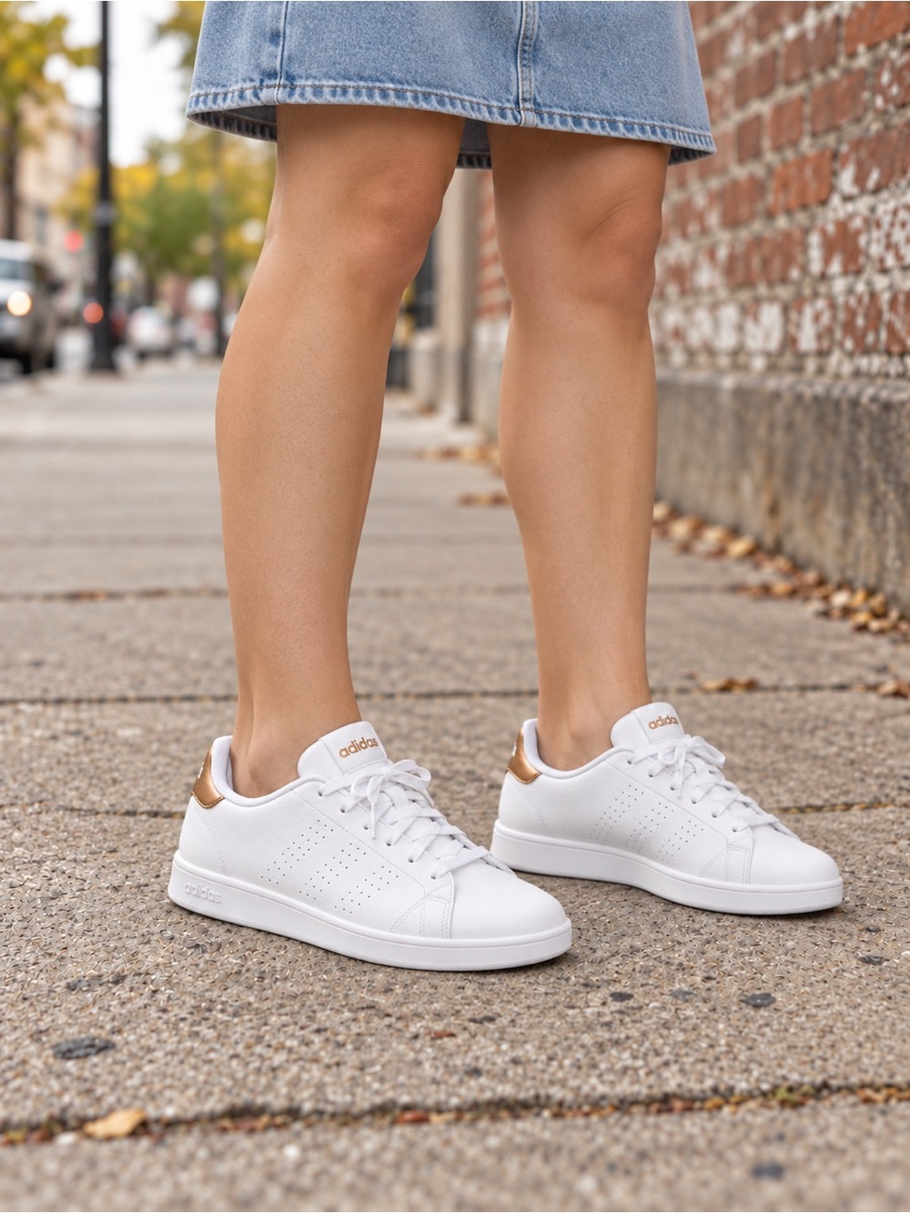 Adidas Advantage White & Metallic Gold Sneakers Women’s 9.5 NWT